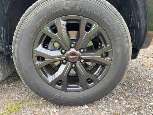 Isuzu D-MAX Photo at-f3959c0ea5ac402096428142d596b59f.jpg