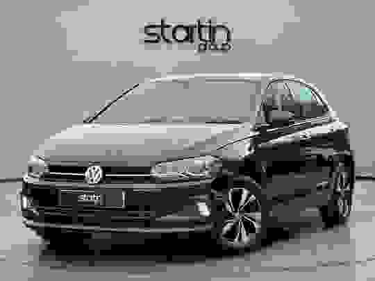 Volkswagen Polo Photo at-f3d04db564d44ef99c6b63fad216da0e.jpg