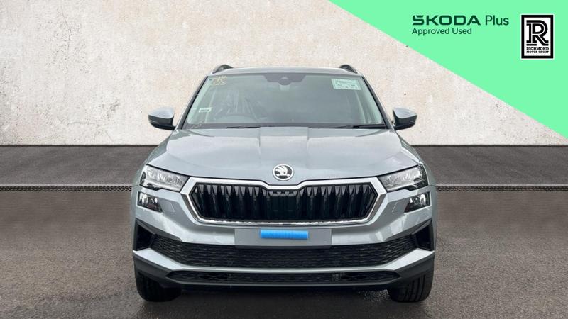 Skoda Karoq Photo at-f3e642efc2074f81b5995947a36e9cea.jpg