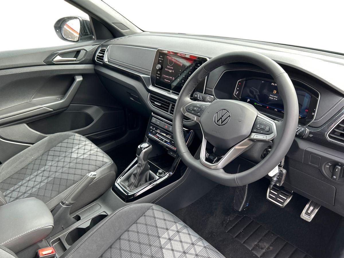 Volkswagen T-cross Photo at-f411e48f1dfb44e0956063c98d19c7ad.jpg