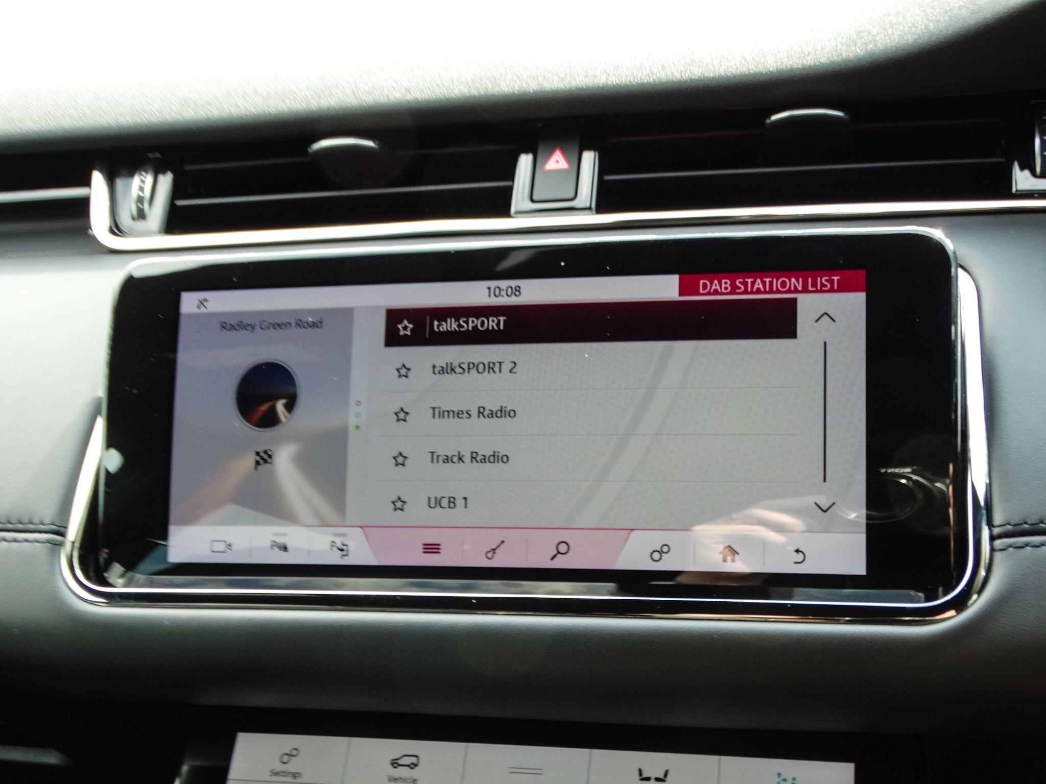 Land Rover Range Rover Evoque 2.0 P250 MHEV R-Dynamic HSE Auto 4WD Euro 6 (s/s) 5dr — photo 20