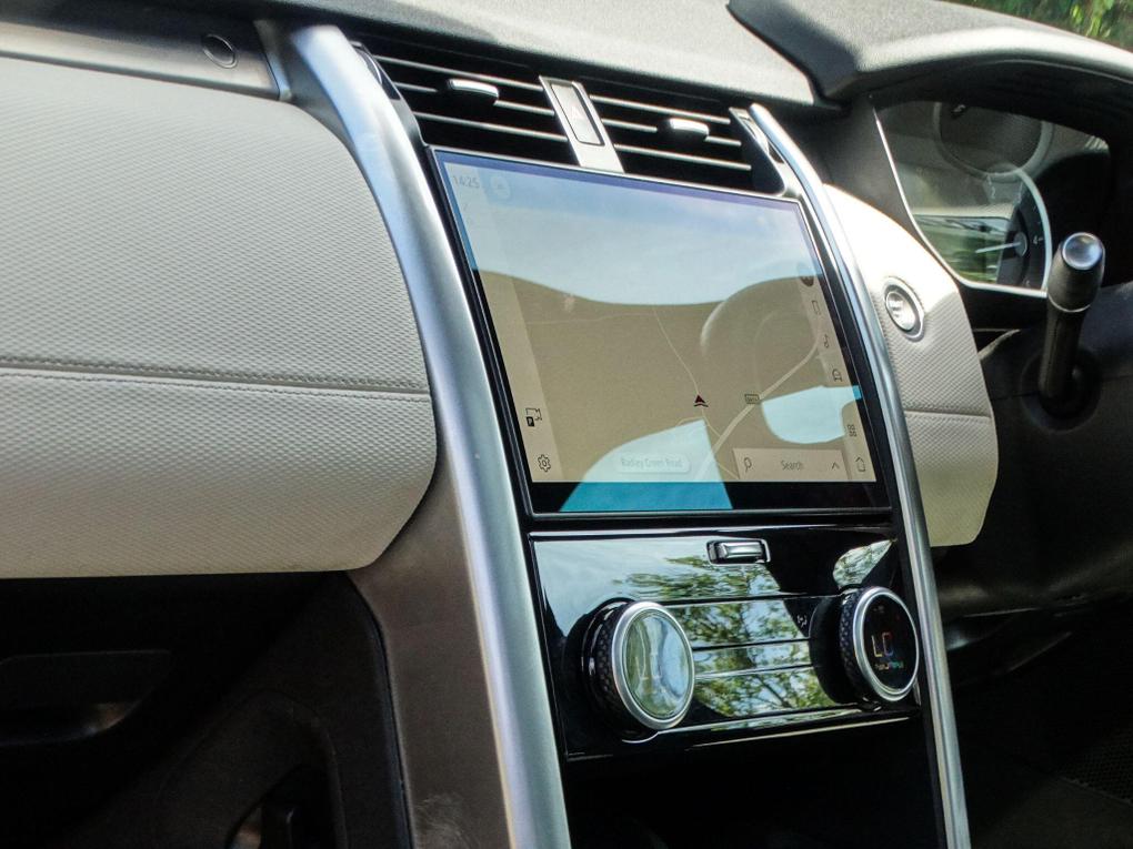 Used Land Rover Discovery CE23BUH 17