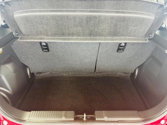 Suzuki Swift Photo at-f4cfae06b0164724b974156331bd002a.jpg