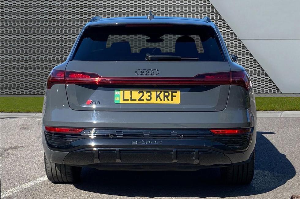 Audi Q8 Photo at-f4da6dfc990b40c2b5a5143ace5c4857.jpg