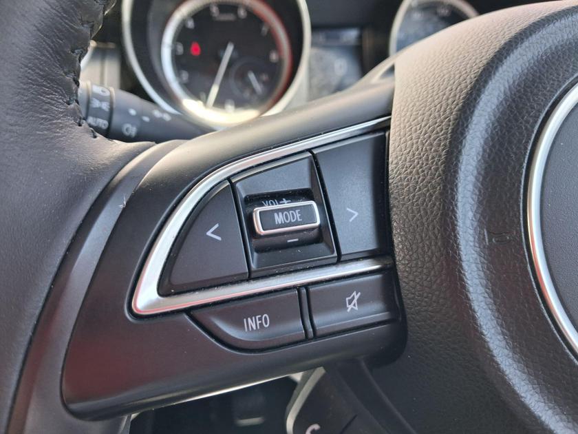 Suzuki Swift Photo at-f4ef2e1780764862913d8cae459a612a.jpg