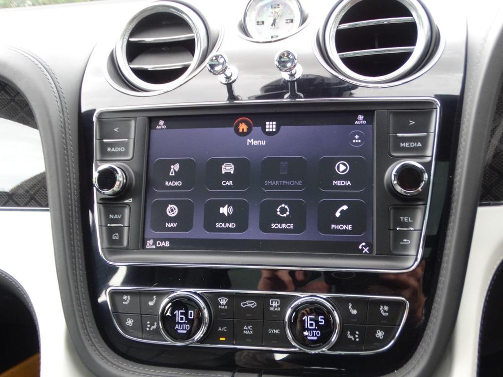 Used Bentley Bentayga HA51AMS 39