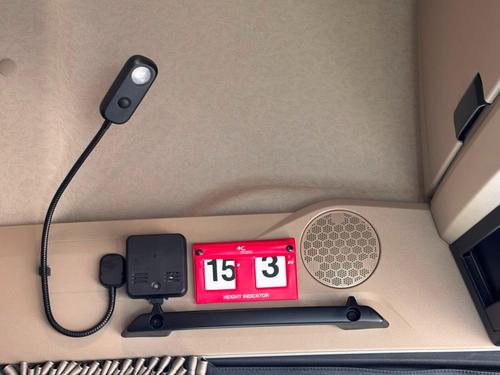 Mercedes-Benz Actros L Photo at-f5516fdb67064ca18af479a53742d0ac.jpg