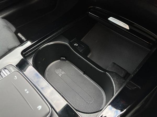 Mercedes-Benz CLA Photo at-f565ad97560f4220bc375d121e376ac4.jpg