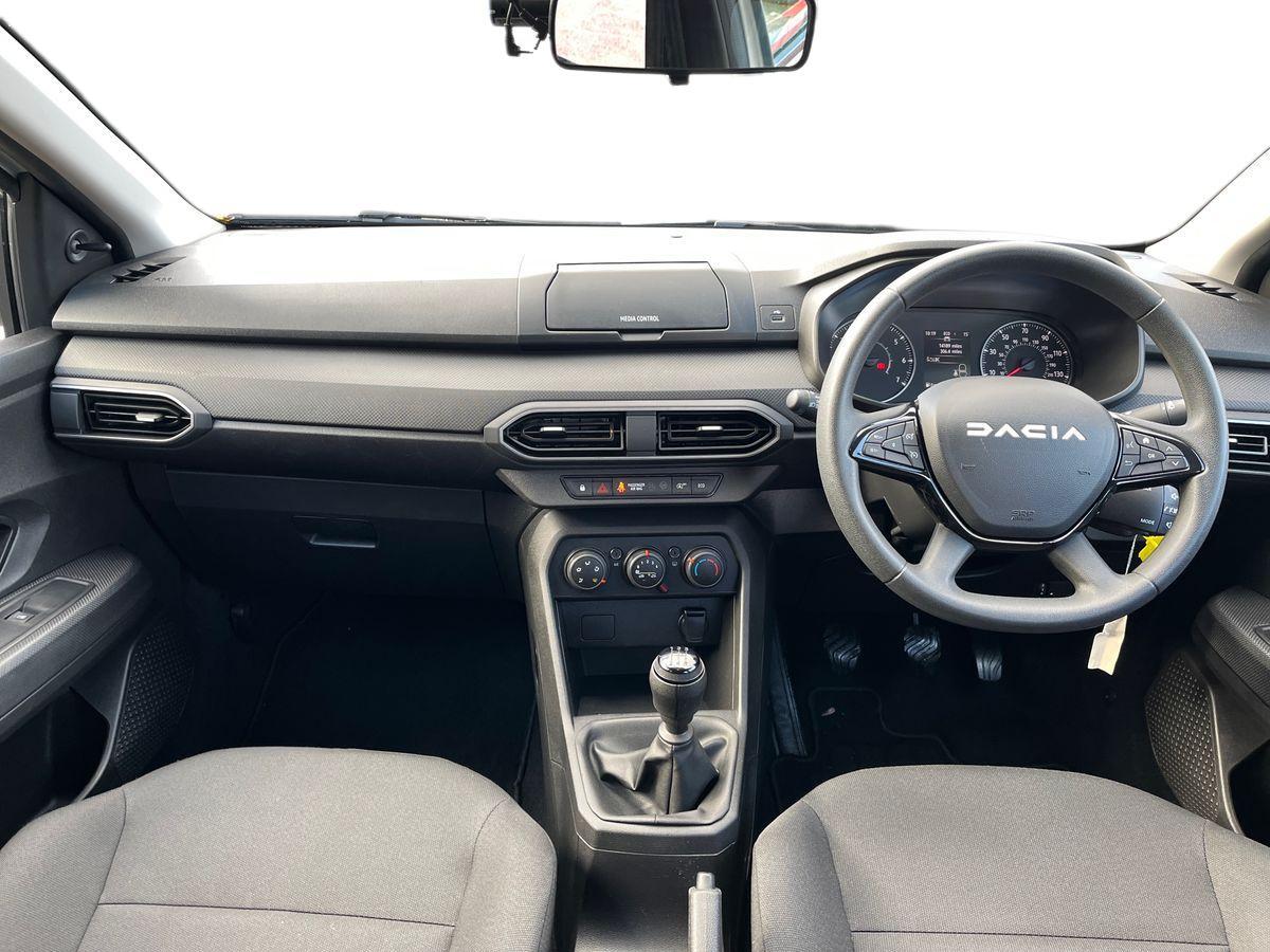 Dacia Sandero Photo 9