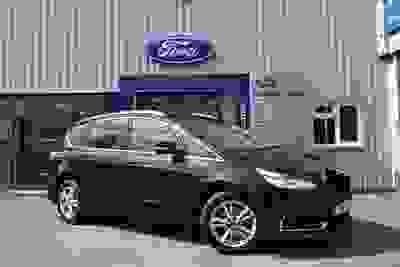 Used 2021 Ford S-Max 2.0 EcoBlue Titanium Auto Euro 6 (s/s) 5dr Black at Islington Motor Group