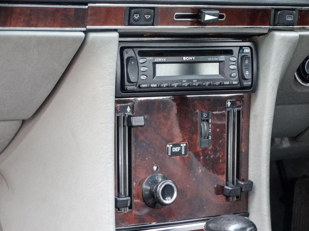 Used Mercedes-Benz 500 SL D884FYJ 24