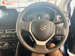 Suzuki S-Cross Photo 32