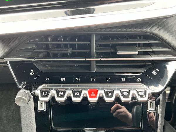 Used Peugeot 2008 LM23OJC 60