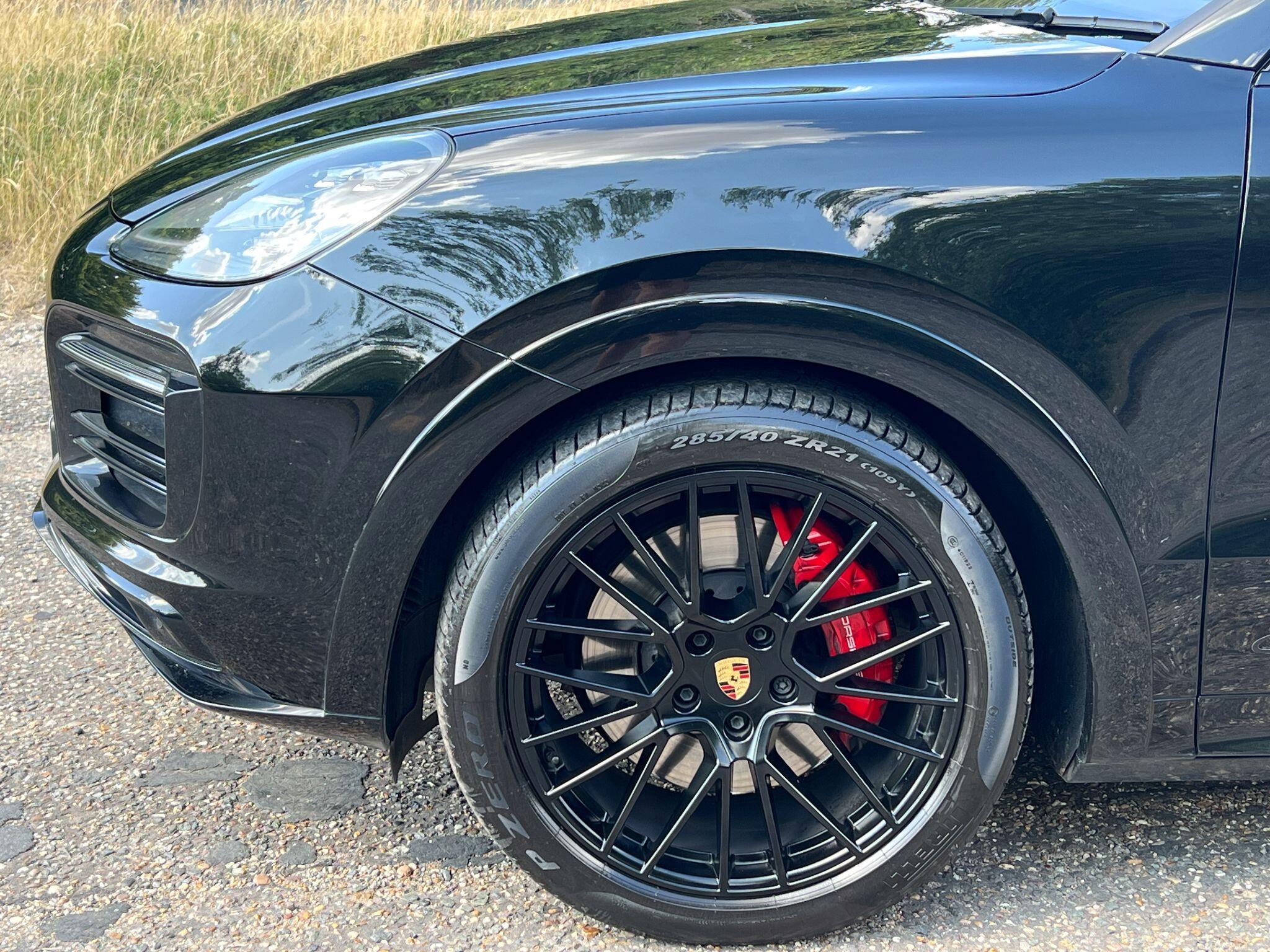 Porsche Cayenne 4.0T V8 GTS TiptronicS 4WD Euro 6 (s/s) 5dr — photo 5