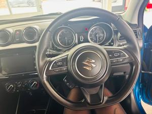 Suzuki Swift Photo 30