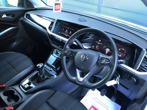 Vauxhall Grandland Photo at-f6613111bcb6444497f53704de2803c0.jpg