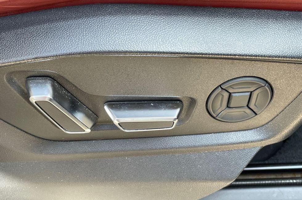 Audi Q8 Photo at-f6a6882fcb6d489b96a33cf486a1b4ae.jpg