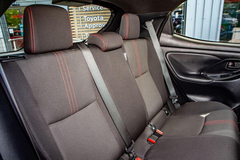 Used Toyota Yaris WR72MVK 11