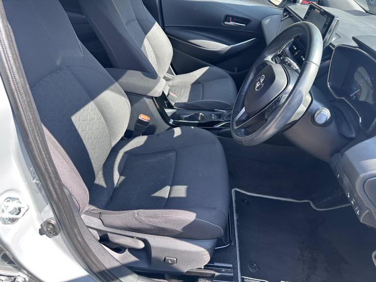 Used Toyota Corolla VN71OGM 11