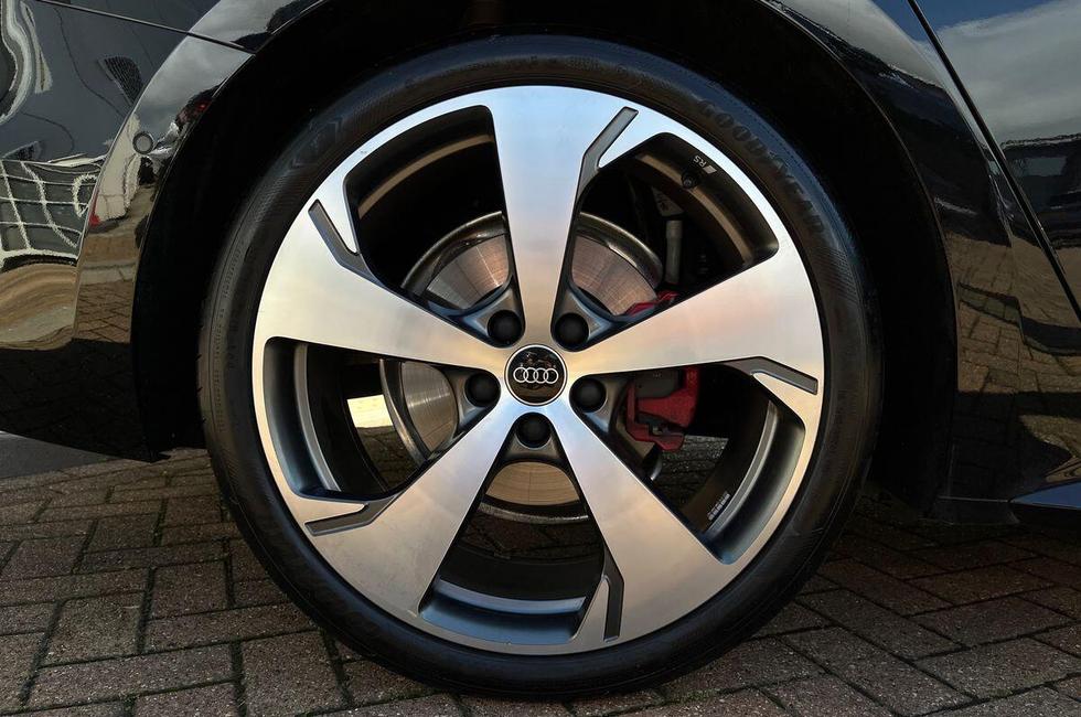 Audi A5 Photo at-f6c556bfac324e0788572ec3653f0867.jpg