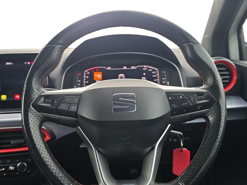 Used SEAT Arona DX73XSR 13