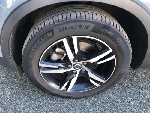 Volvo XC40 Photo at-f7504e5db18c4d9884aa2af70c45e597.jpg