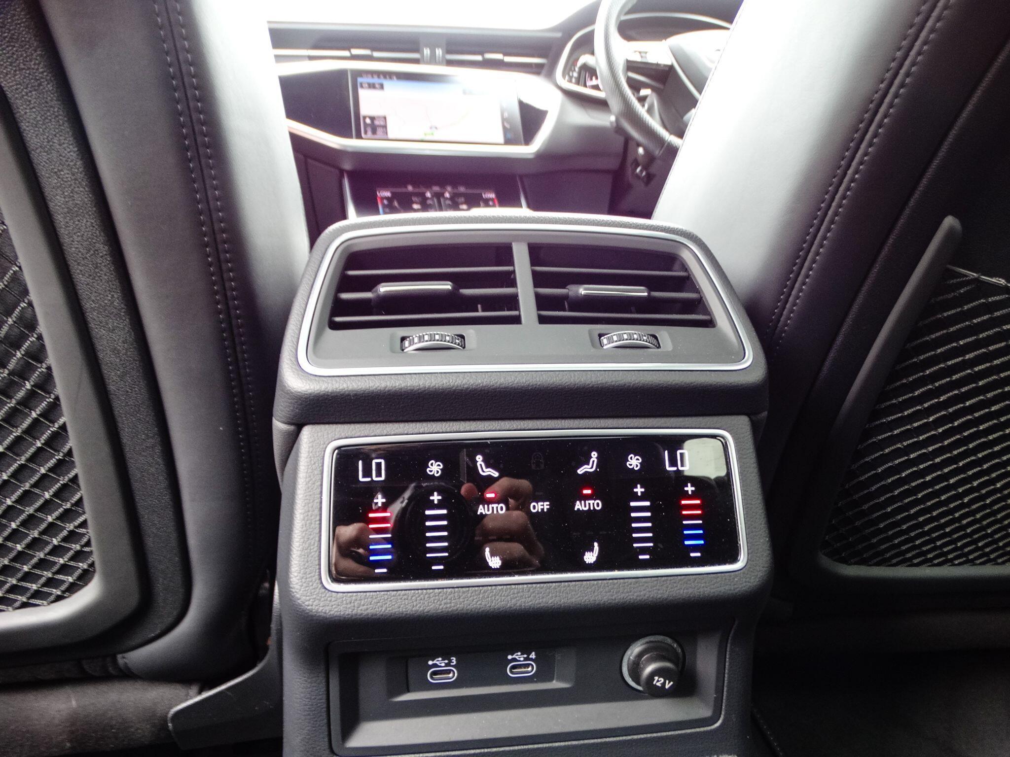Audi RS6 Avant 4.0 TFSI V8 Vorsprung Estate 5dr Petrol Tiptronic quattro Euro 6 (s/s) (600 ps) — photo 16