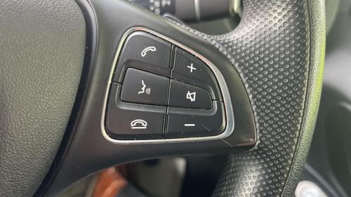 Mercedes-Benz Vito Photo at-f7b3757c6dd04c3e8fba758d98cd7e70.jpg