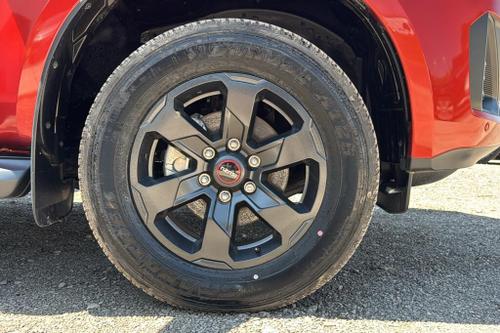 Isuzu D-MAX Photo at-f7bcf66fbedd4f41b050df9bdcda41e7.jpg