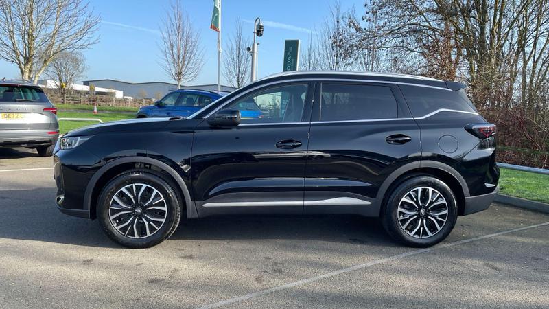 Chery Tiggo 7 Photo at-f7e0125f1d444fe9b54ea7484c51d342.jpg