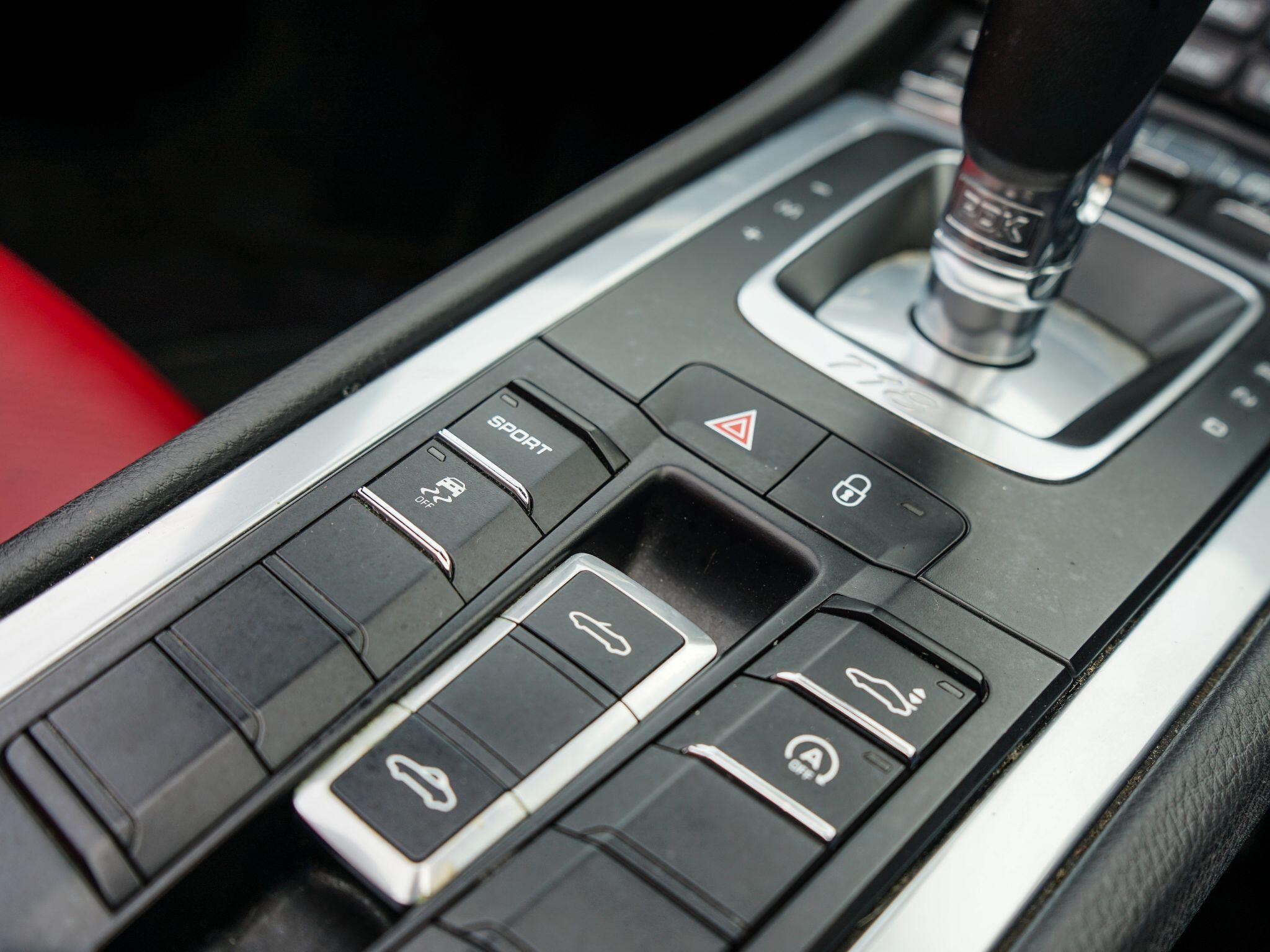Porsche 718 Boxster 2.5T S Convertible 2dr Petrol PDK Euro 6 (s/s) (350 ps) — photo 29