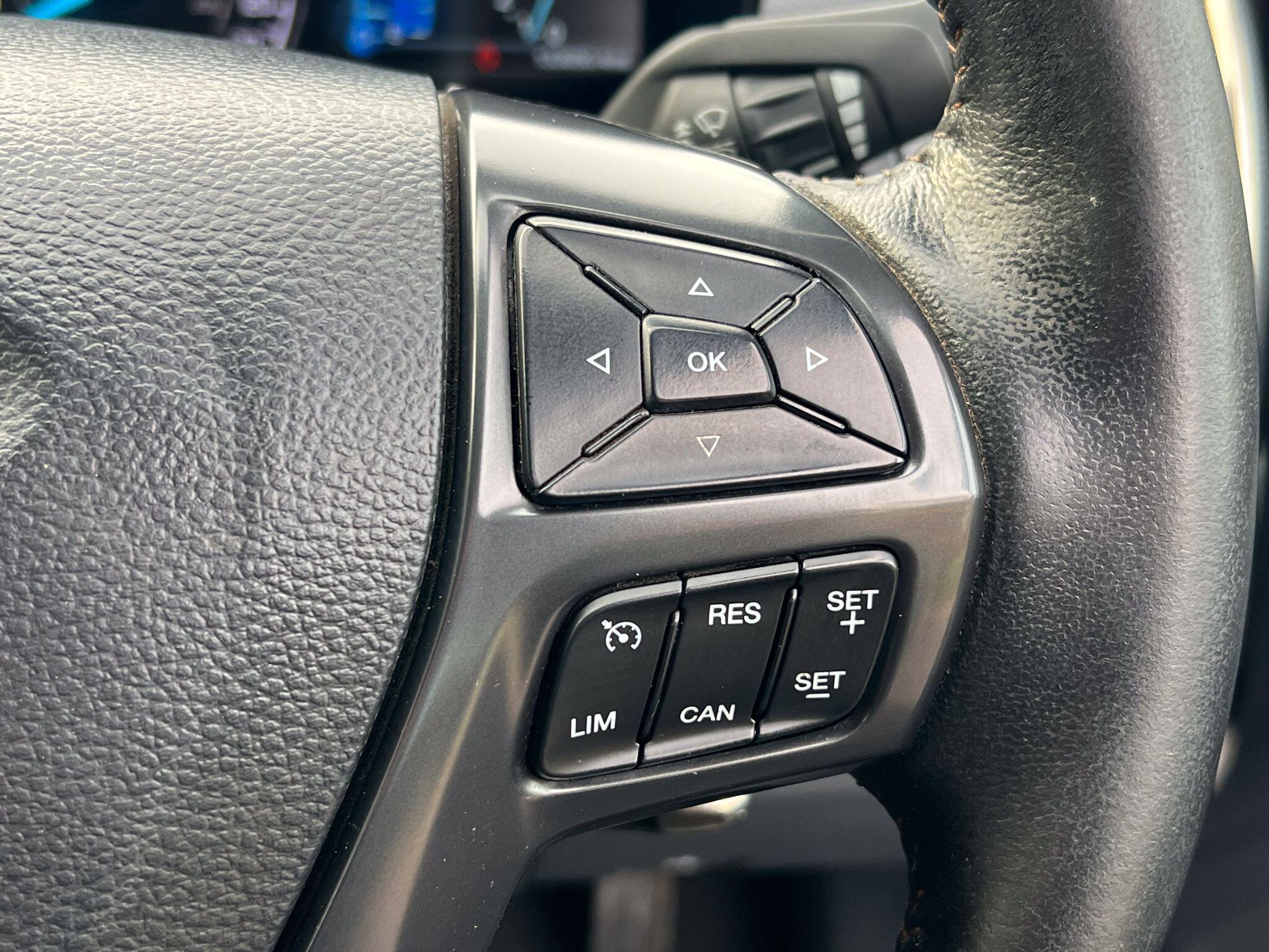 Ford Ranger 3.2 TDCi Wildtrak Auto 4WD Euro 5 4dr — photo 37
