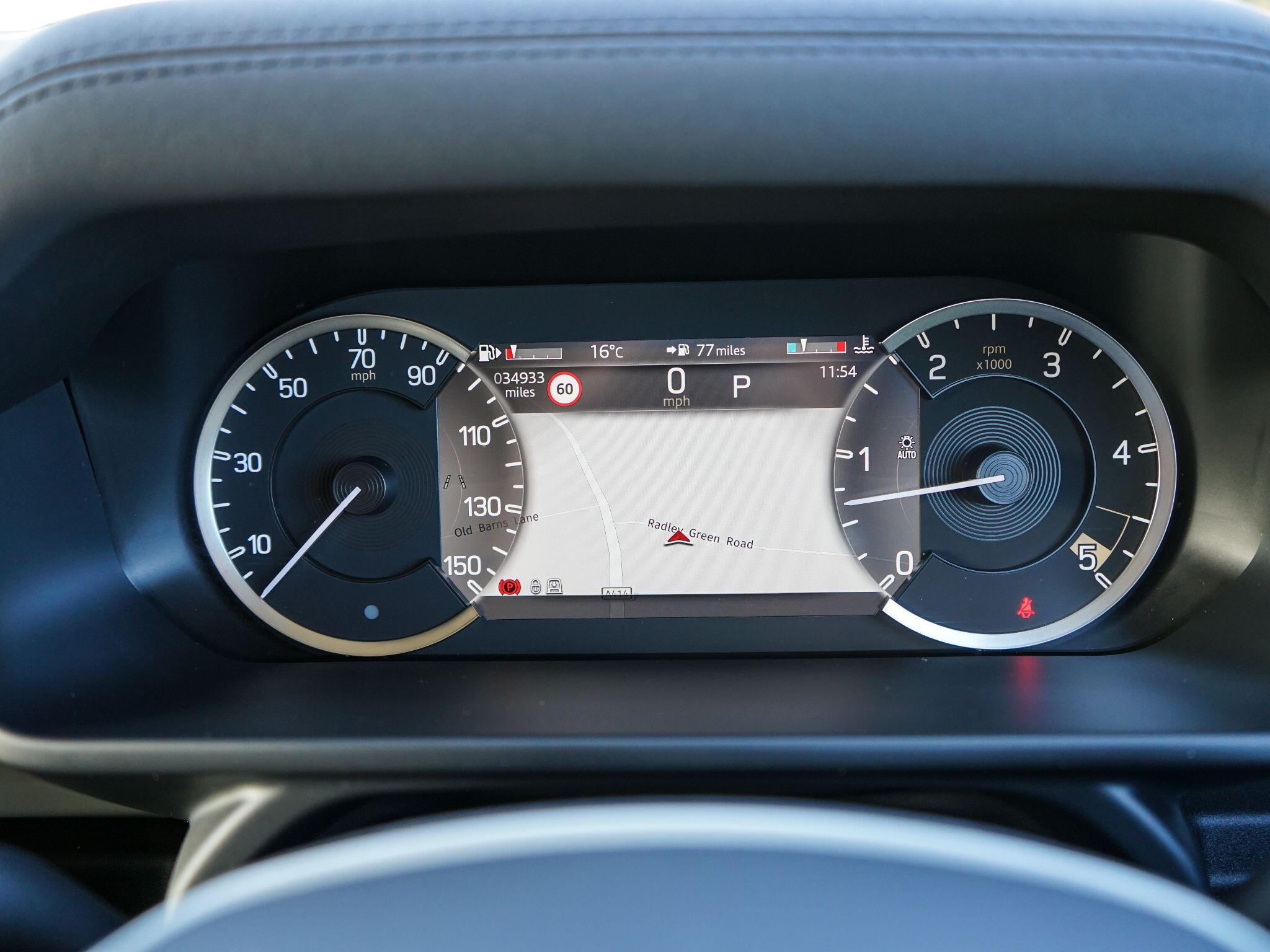 Land Rover Defender 110 3.0 D250 MHEV SE Auto 4WD Euro 6 (s/s) 5dr — photo 18