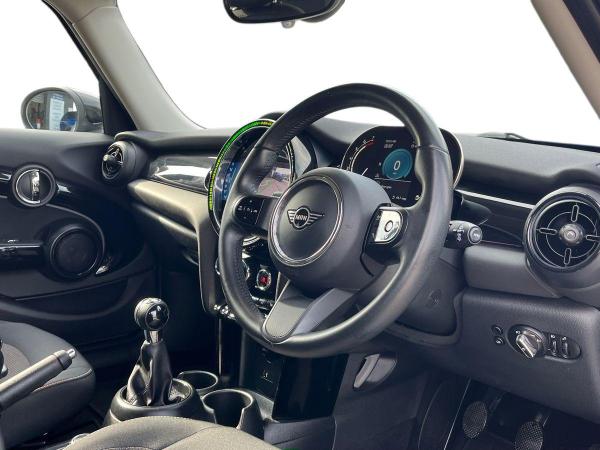 MINI Hatch Photo at-f85317db0d384f049cddb2e49920a91c.jpg