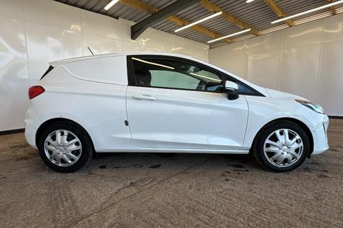 Ford FIESTA Photo at-f87fd1cd936243cfad4553c3e7a13c0e.jpg