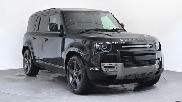 Used 2024 Land Rover Defender 110 2.0 P400e 15.4kWh X-Dynamic SE Auto 4WD Euro 6 (s/s) 5dr at Duckworth Motor Group