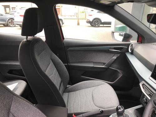 SEAT Arona Photo at-f8ad968fffd94d65a018b204f4222913.jpg
