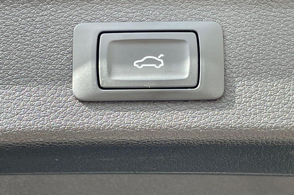 Audi Q3 Photo at-f8ae3f6edacf4b33961eb622a7af568a.jpg