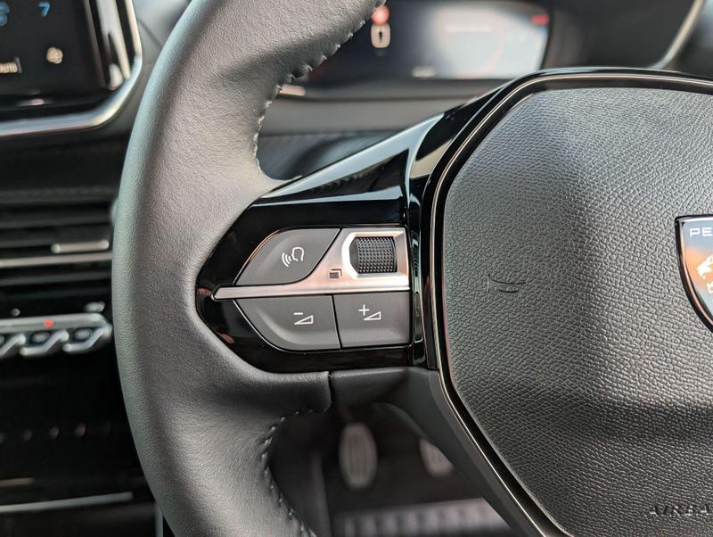 Used Peugeot 2008 202511187977563 25