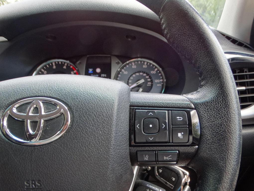 Used Toyota Hilux GC21BGZ 32