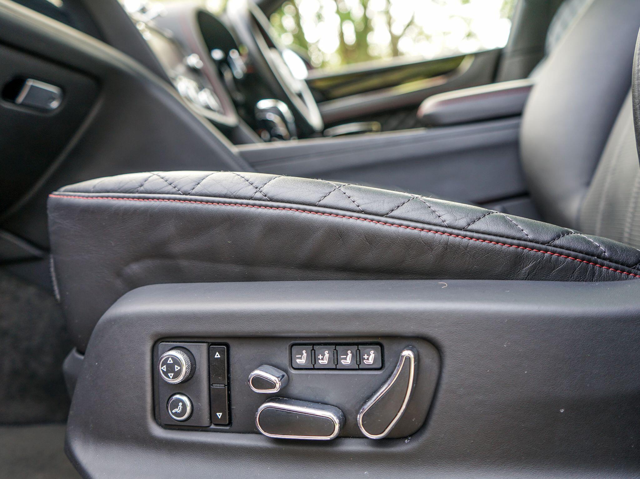 Bentley Bentayga 4.0 V8 Auto 4WD Euro 6 (s/s) 5dr — photo 23
