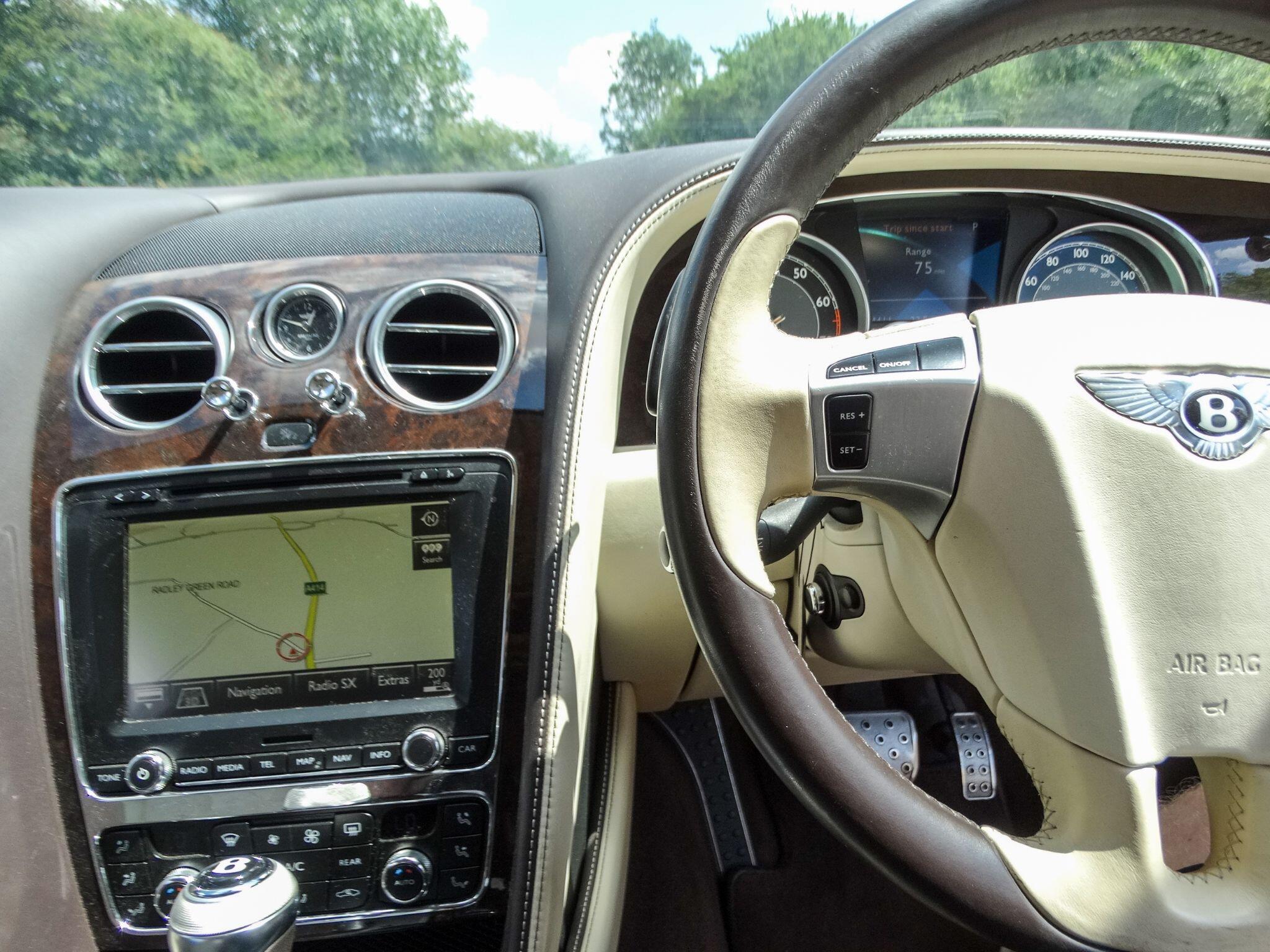Bentley Continental 6.0 GT 2dr — photo 8