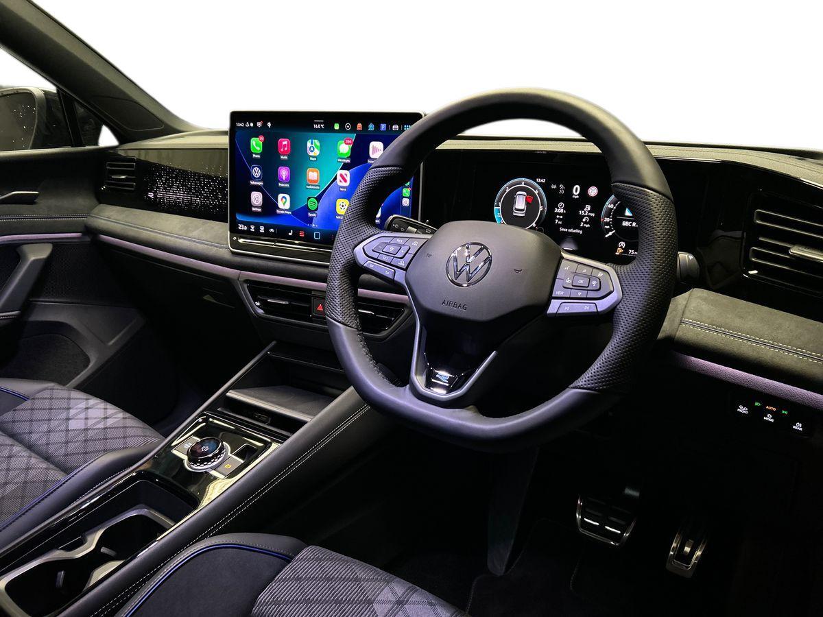 Volkswagen Tiguan Photo at-f970b6e3d74446c8ad2d9c88642dd216.jpg