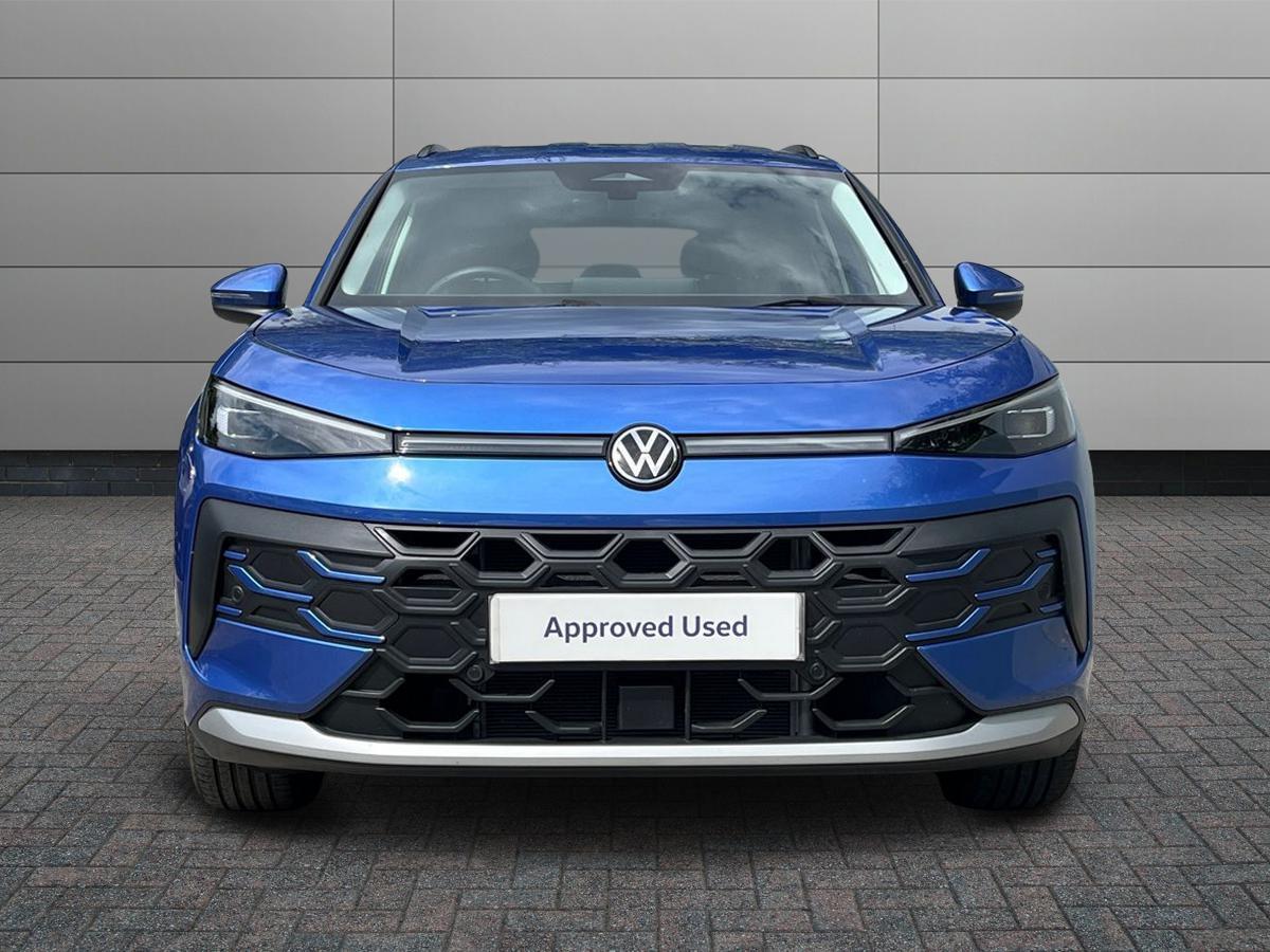 Volkswagen T-Roc Photo at-f97eeda2e53d402ab4f141fde3c56795.jpg