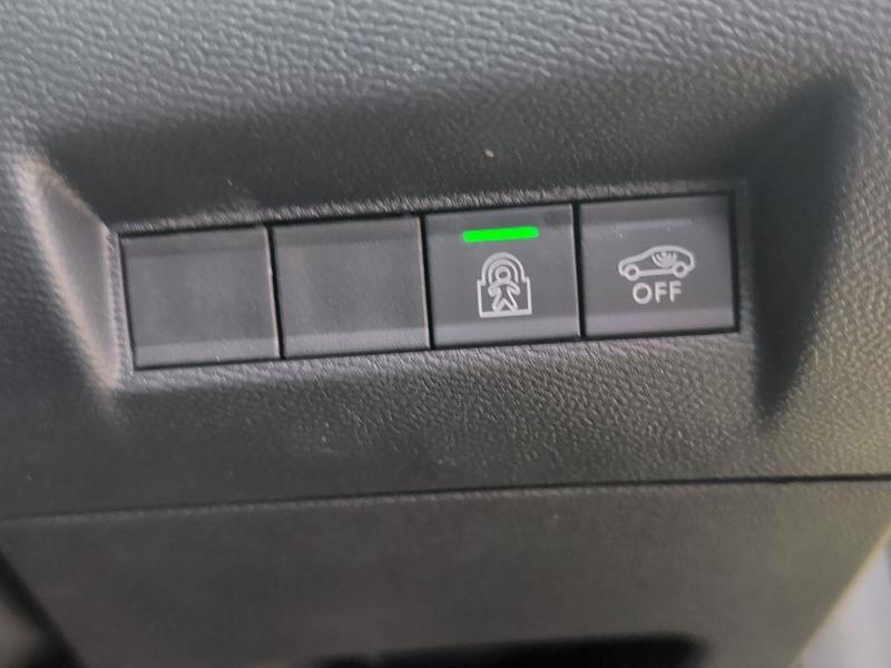 Used Peugeot 208 202608205285884 19