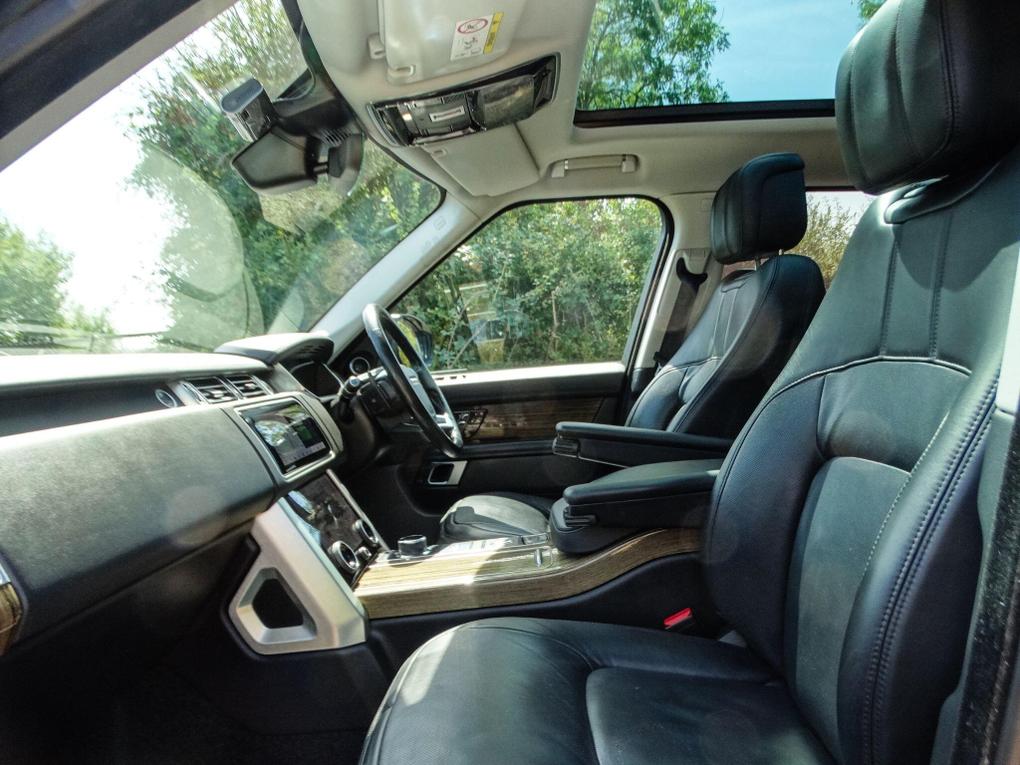 Used Land Rover Range Rover Y400SPL 3