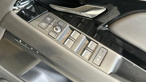 Land Rover Range Rover Evoque Photo at-fa08a96987ea4758981cbb21c09c3d75.jpg