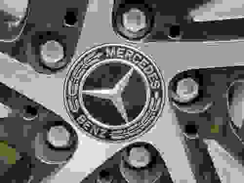 Mercedes-Benz Vito Photo at-fa325f3863a543ada6389f40da373fed.jpg
