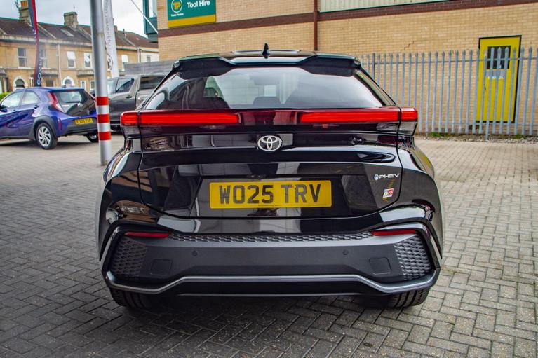 Used Toyota C-HR WO25TRV 5