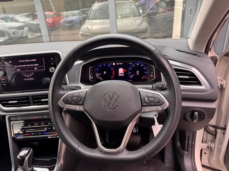 Used Volkswagen T-Roc WR73VWG 17